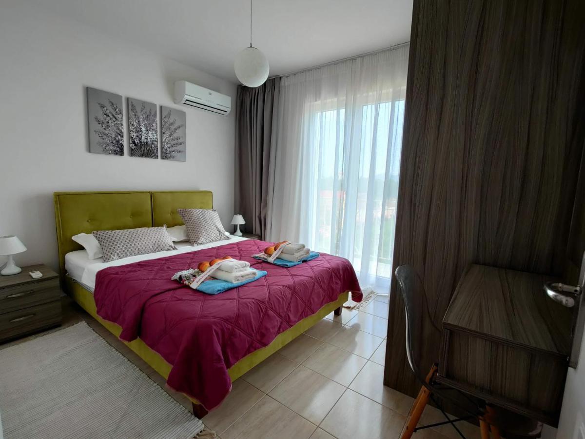 Iridia Resort Villas Foiníki エクステリア 写真