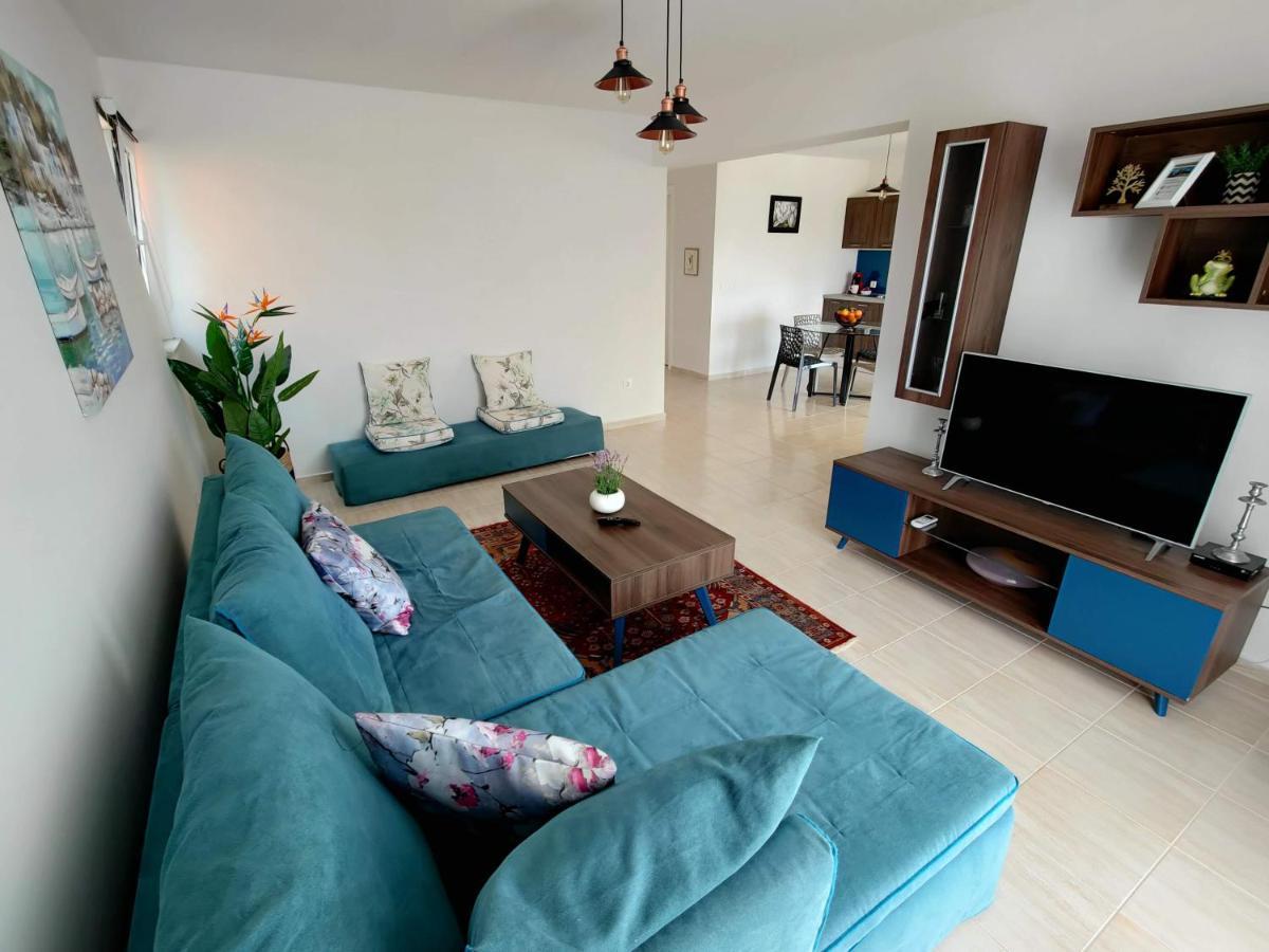 Iridia Resort Villas Foiníki エクステリア 写真