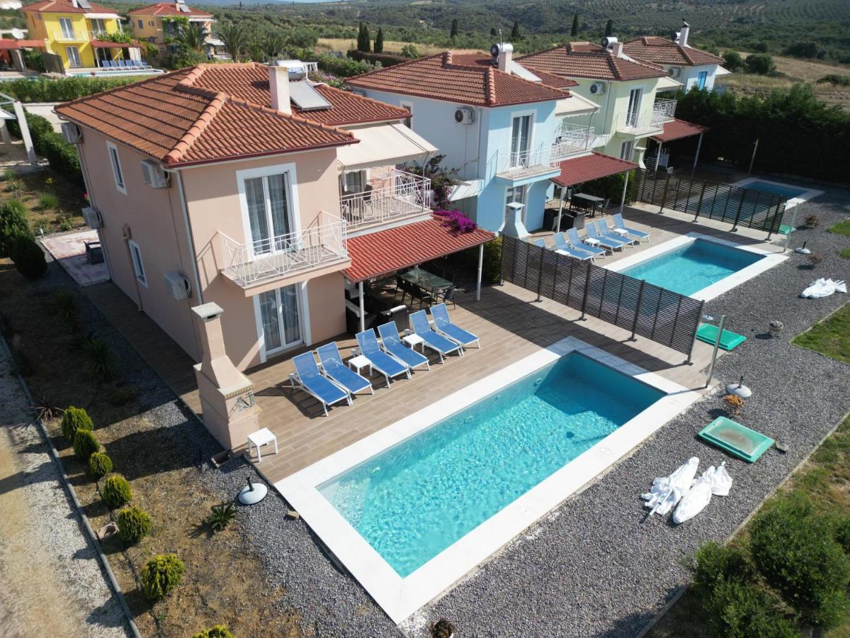 Iridia Resort Villas Foiníki エクステリア 写真